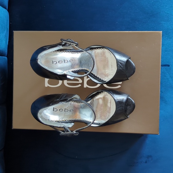 bebe “Lucie” Black Leather Peep Toe Sandals,Size 7 - Picture 5 of 6